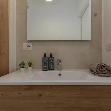 Tripoli White By Wonderful Italy