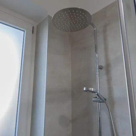 Tripoli White By Wonderful Italy تورينو